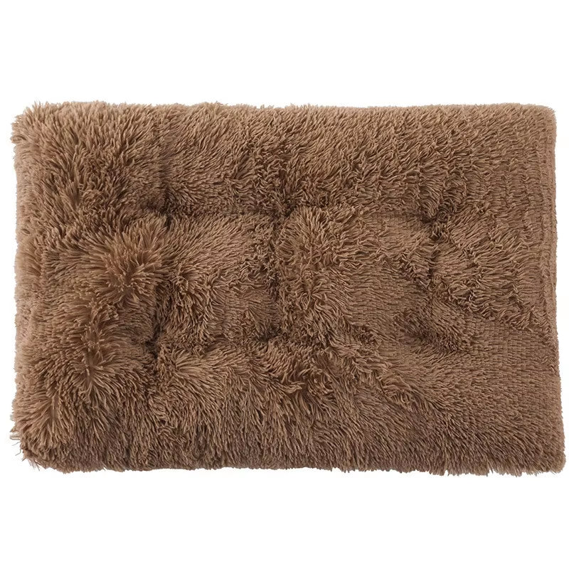 Dog Bed Long Plush Calming Pet Bed Comfortable Faux Fur Washable Crate Mat with Anti-Slip Backing for Jumbo Large Medium Dogs